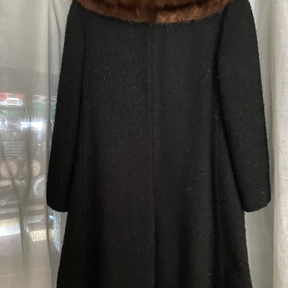 Vintage Petite Black Wool Coat with Mink fur Collar S/M - Picture 3 of 5